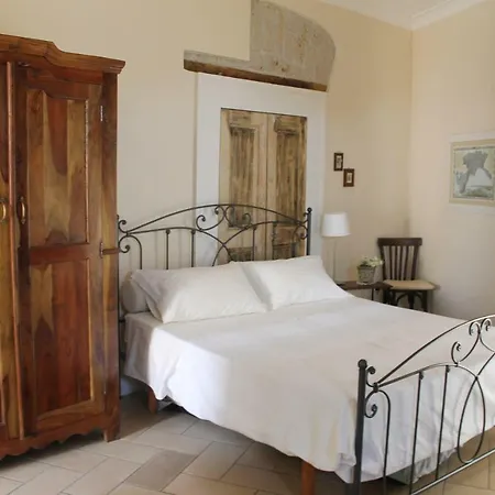 ベッド・アンド・ブレックファスト Il Portoncino ナポリ